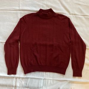 Wool blend Mock Turtleneck Sweater. Maroon, Size L